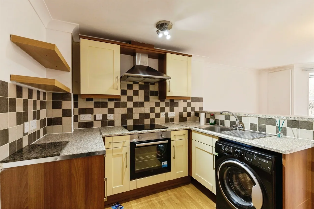 Lowther Road, Bournemouth, BH8, photo 3