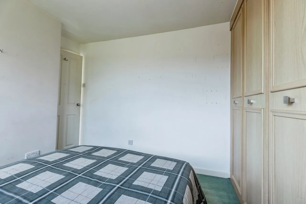 Moreton Drive, Bury, BL8, photo 13