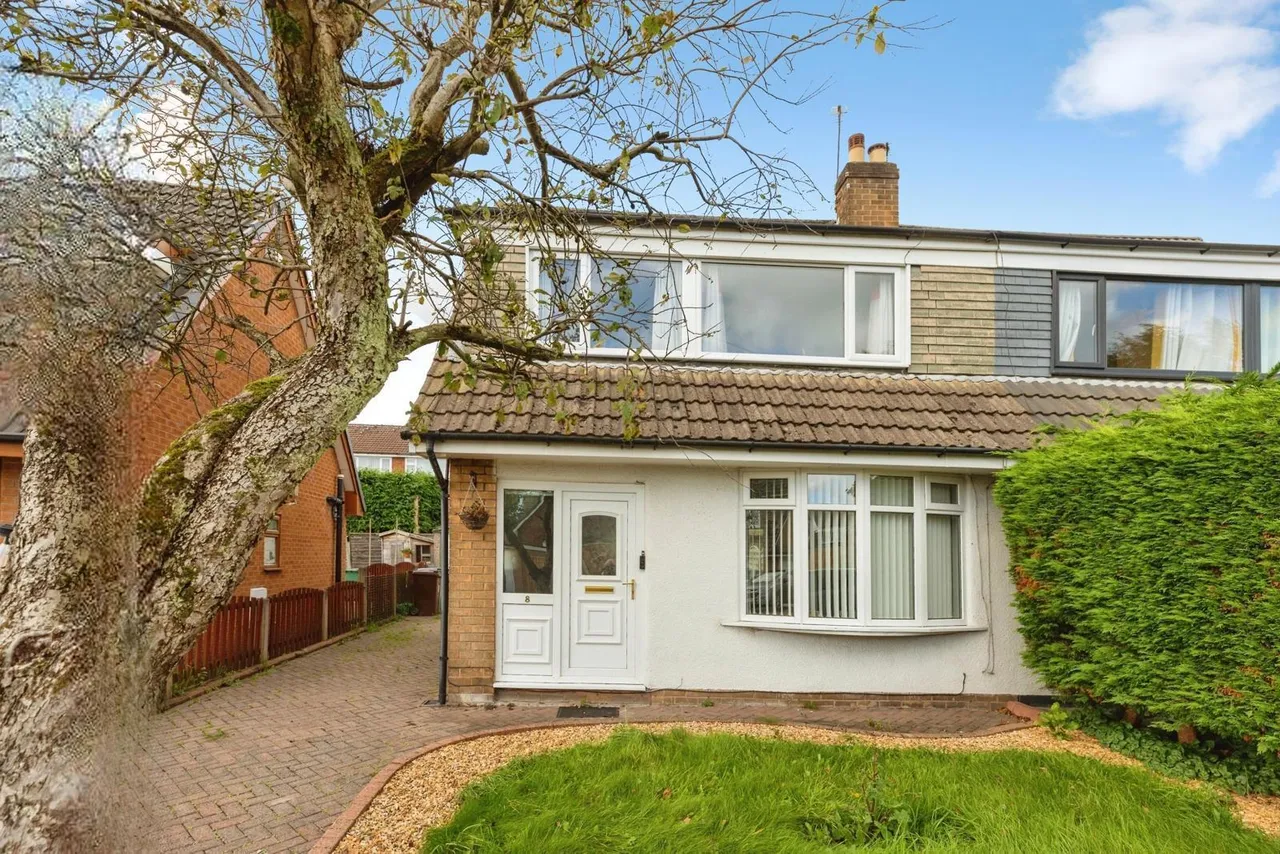 Moreton Drive, Bury, BL8, photo 21