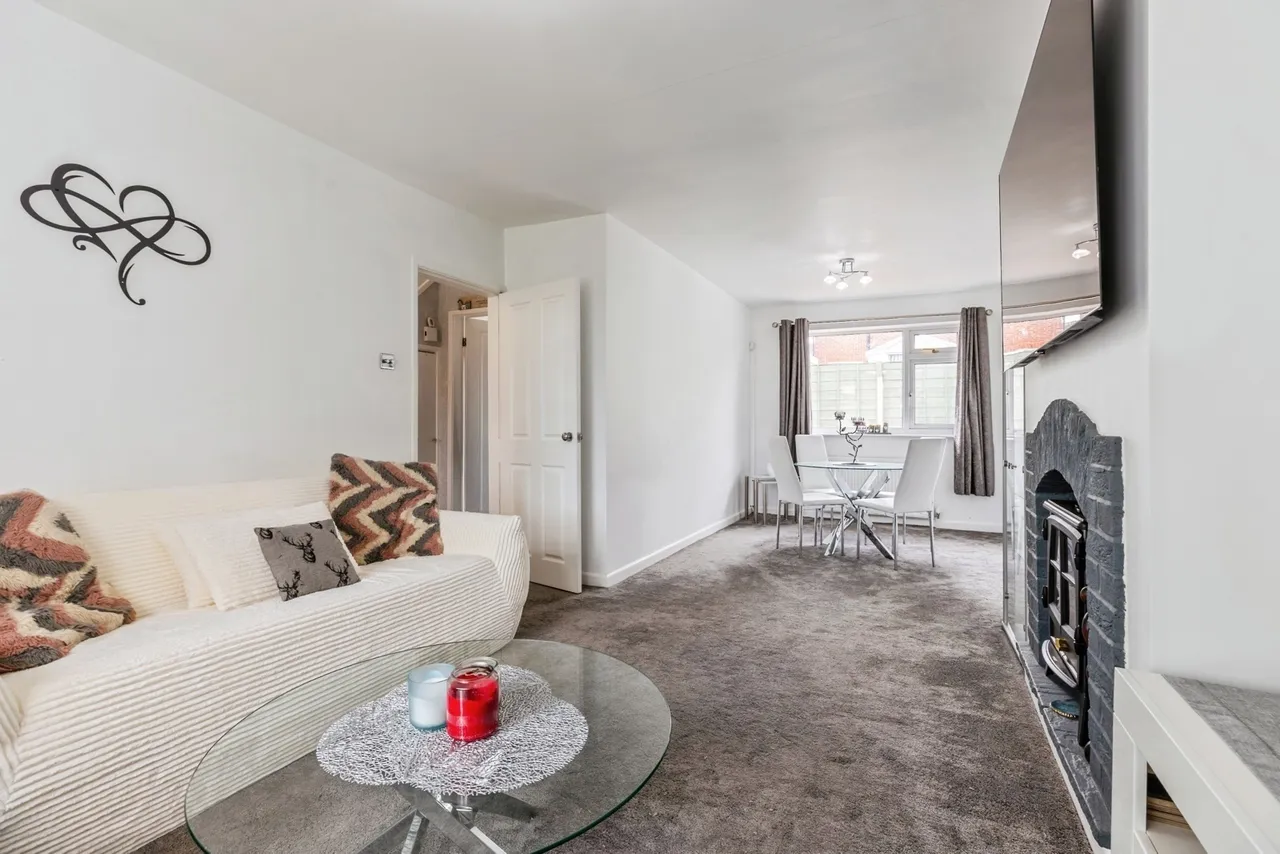 Moreton Drive, Bury, BL8, photo 4