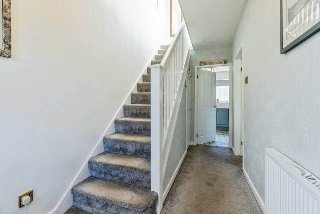 Moreton Drive, Bury, BL8, photo 16