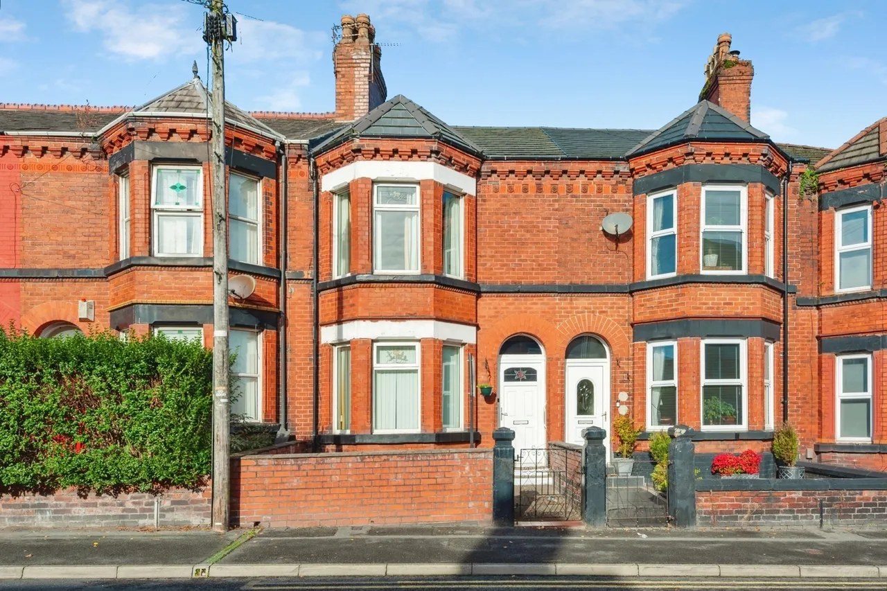 3 bed house for sale, Boundary Road, St. Helens, WA10