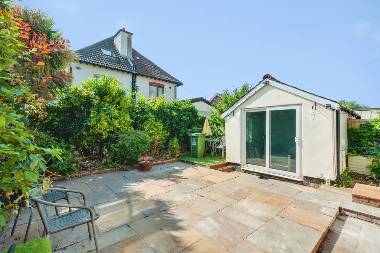 Herondale Road, Liverpool, L18, photo 16