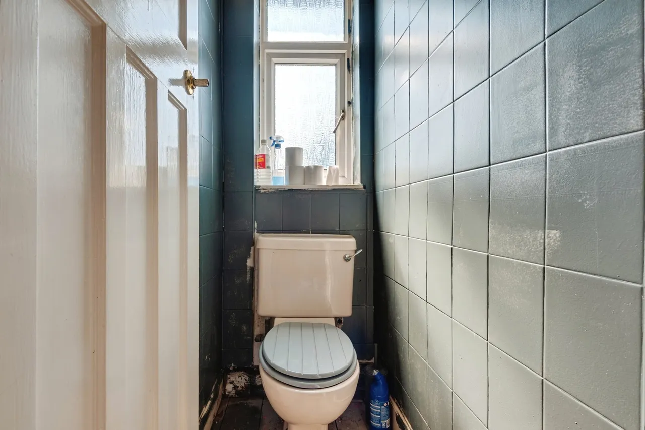 Herondale Road, Liverpool, L18, photo 13