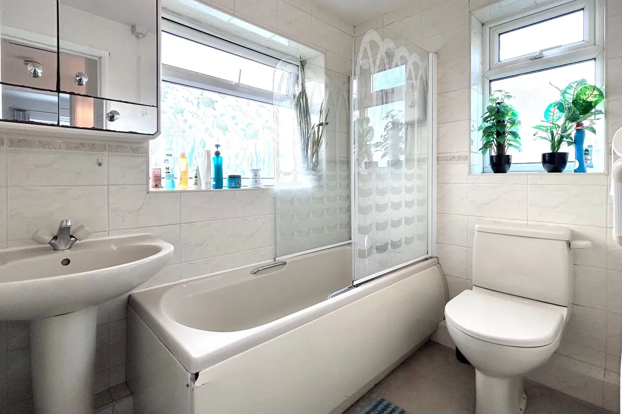 Sudbury Drive, Cheadle, photo 19