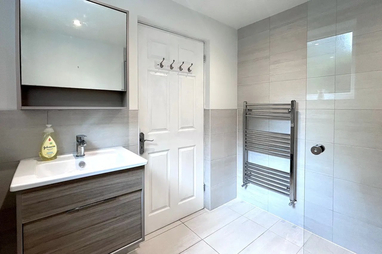 Sudbury Drive, Cheadle, photo 13