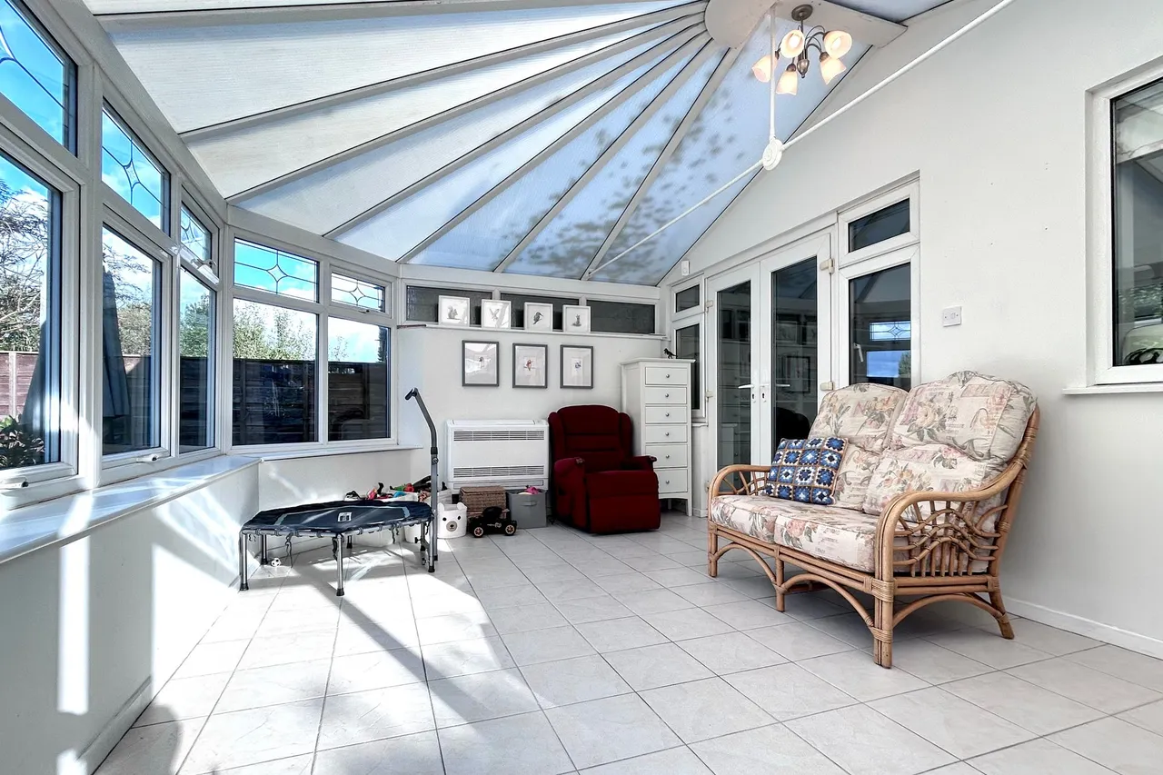 Sudbury Drive, Cheadle, photo 9