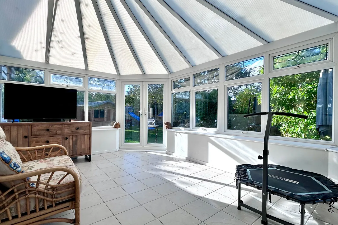 Sudbury Drive, Cheadle, photo 4