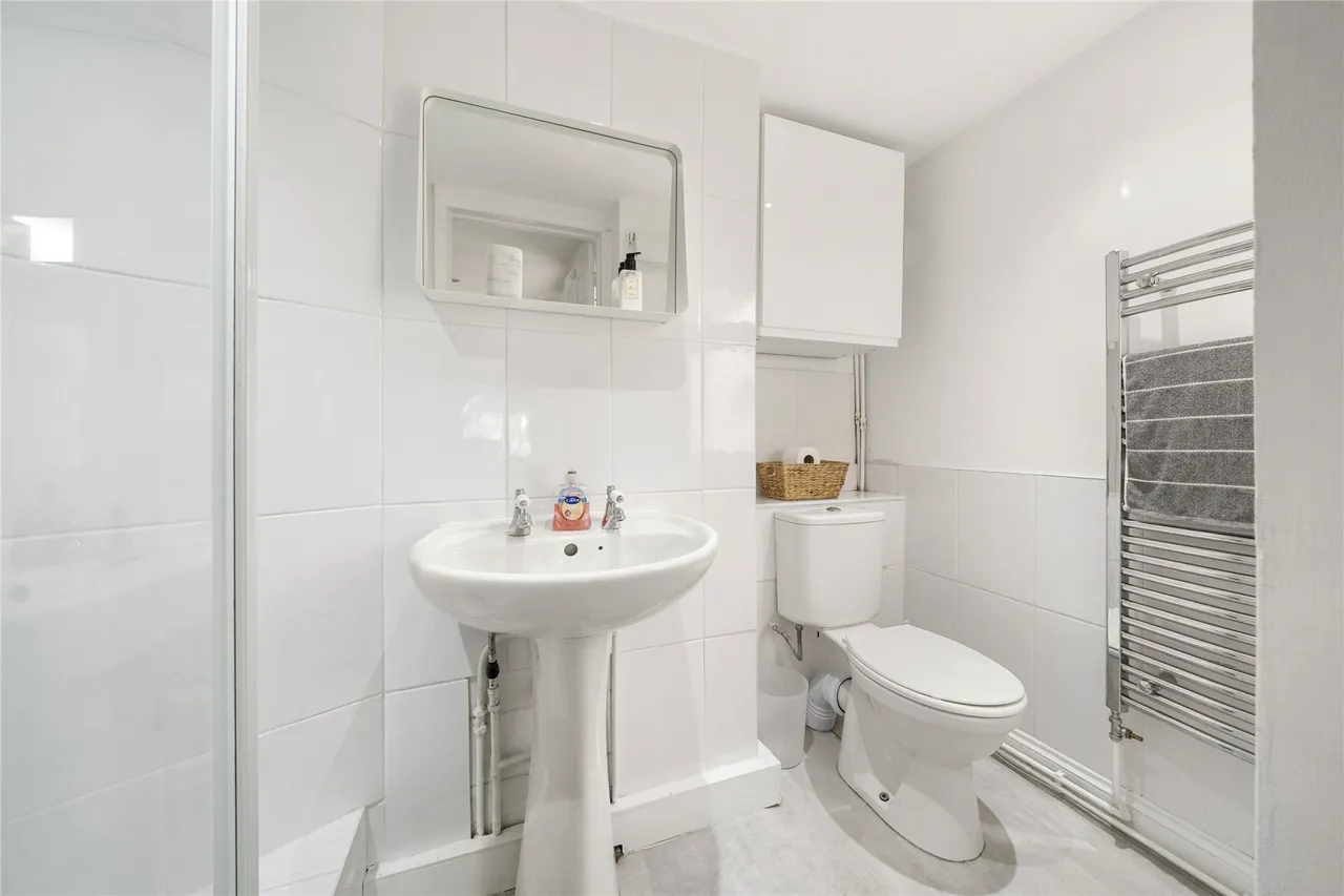 Heath Road, Weybridge, Surrey, KT13, photo 7