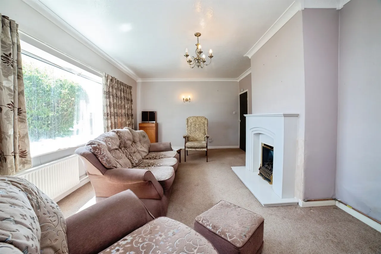 High Street, Stonebroom, DE55, photo 6
