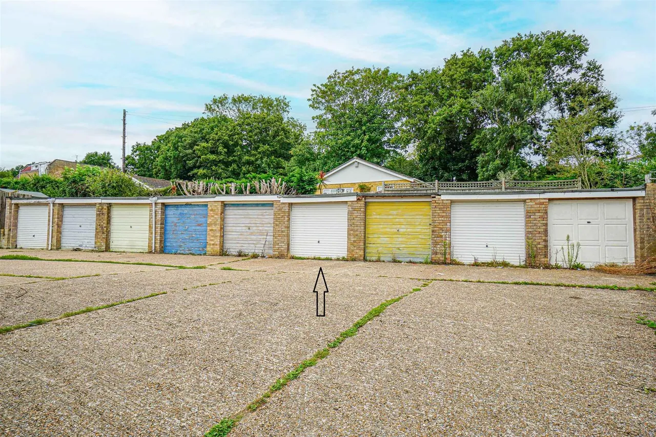 Freshwater Avenue, Hastings, photo 11