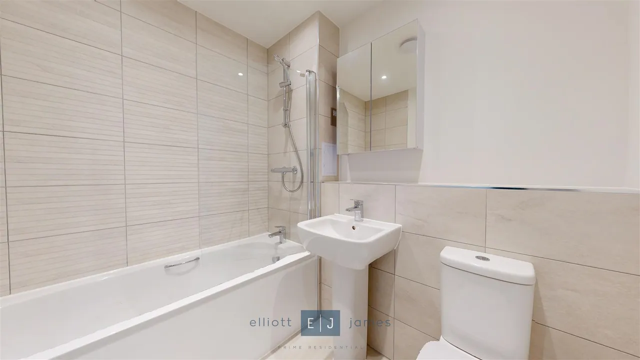 Epping Gate, Borders Lane, Loughton, photo 7