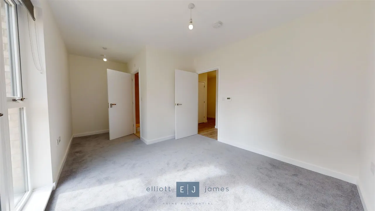 Epping Gate, Borders Lane, Loughton, photo 6