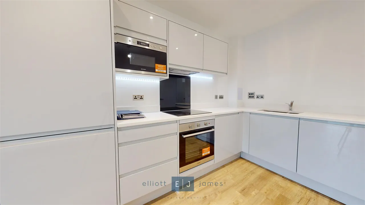 Epping Gate, Borders Lane, Loughton, photo 10
