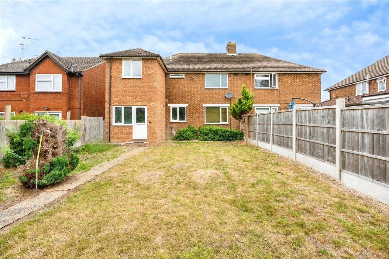 The Crossway, Luton, Bedfordshire, LU1, photo 24