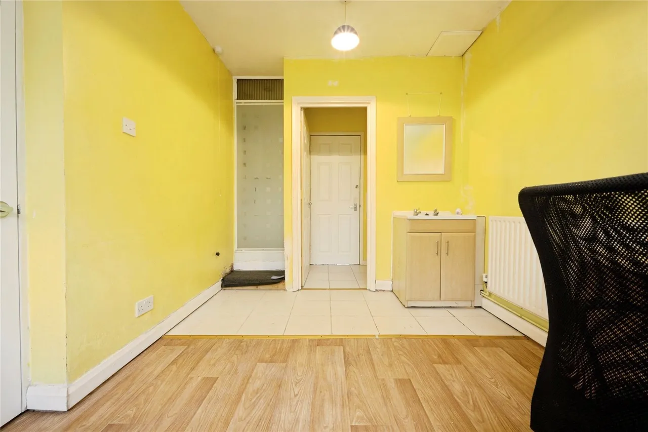 The Crossway, Luton, Bedfordshire, LU1, photo 19