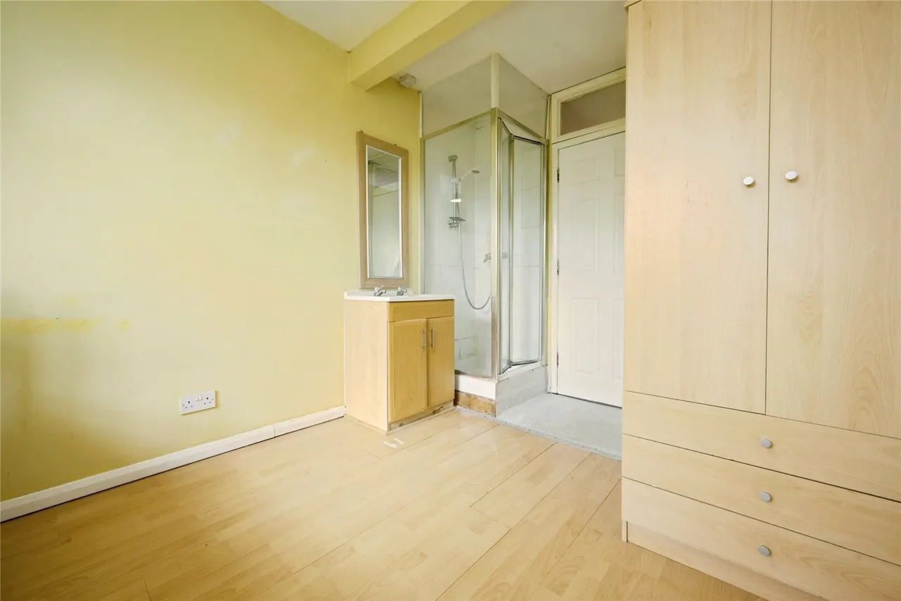 The Crossway, Luton, Bedfordshire, LU1, photo 15