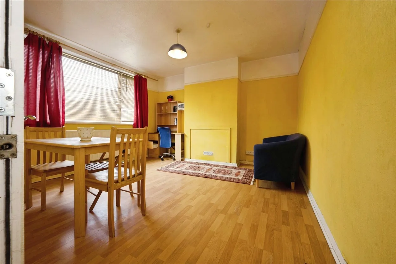 The Crossway, Luton, Bedfordshire, LU1, photo 4