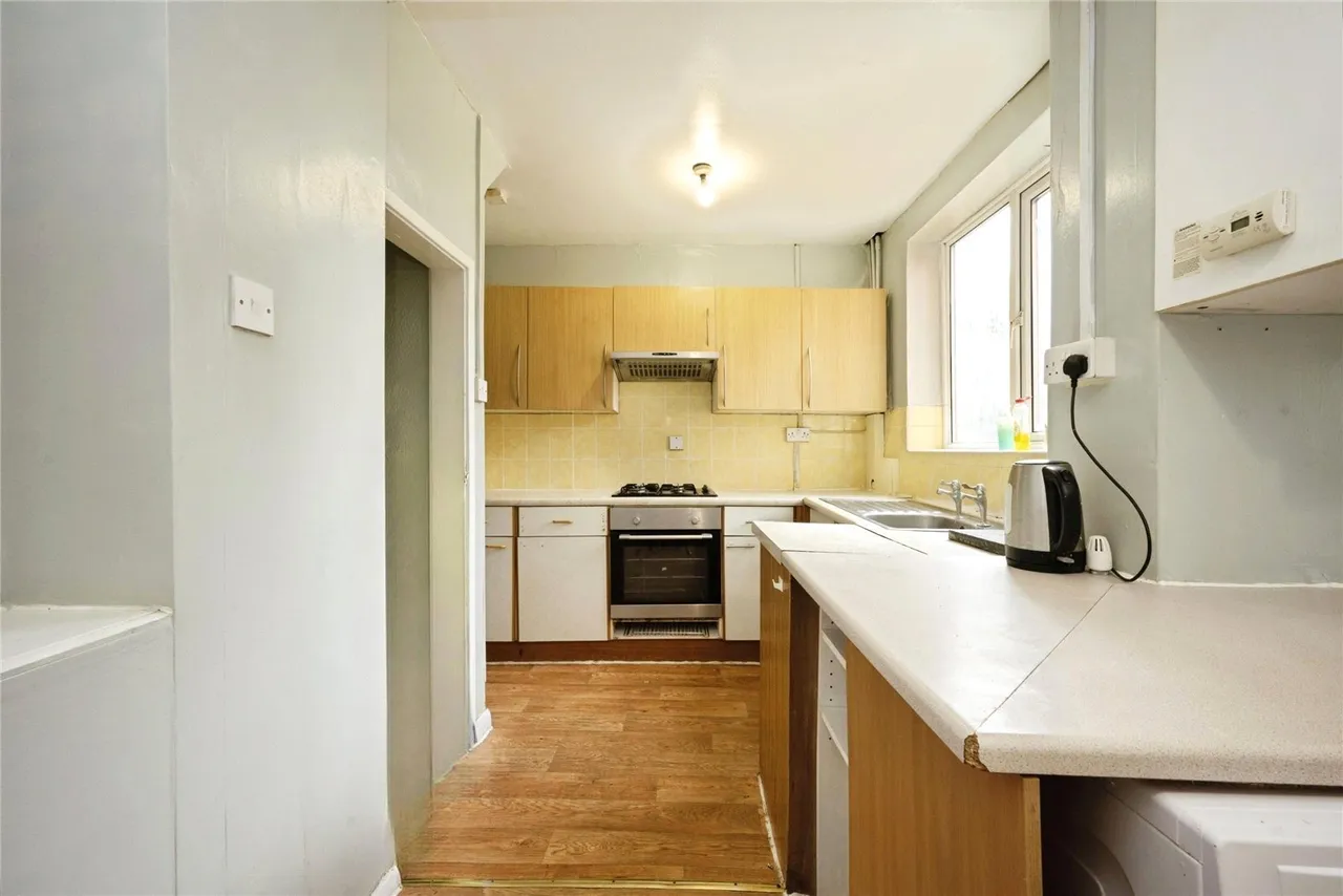 The Crossway, Luton, Bedfordshire, LU1, photo 9