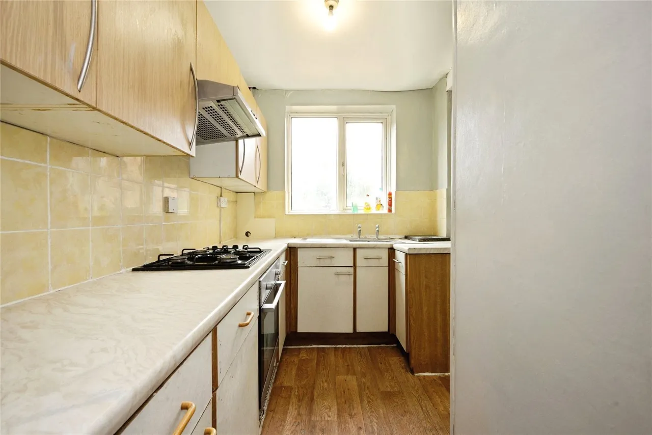 The Crossway, Luton, Bedfordshire, LU1, photo 8