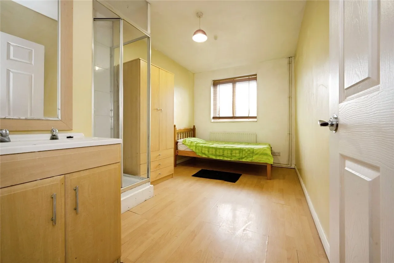 The Crossway, Luton, Bedfordshire, LU1, photo 14