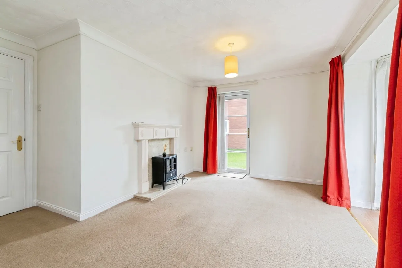 Wycliffe Court, Yarm, TS15, photo 4