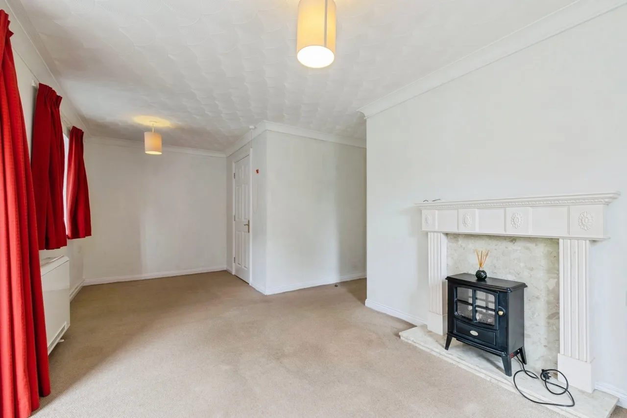 Wycliffe Court, Yarm, TS15, photo 6