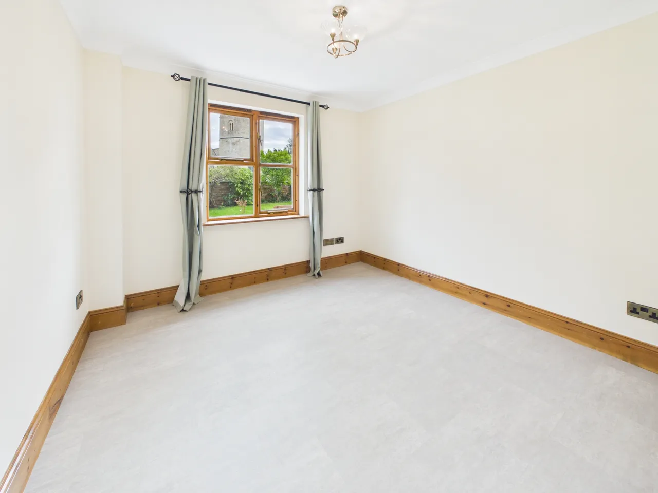 Swindon Manor Manor Road, Swindon Village, GL51, photo 6