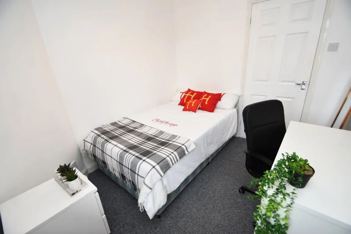 Bradford Crescent, Durham, DH1, photo 4