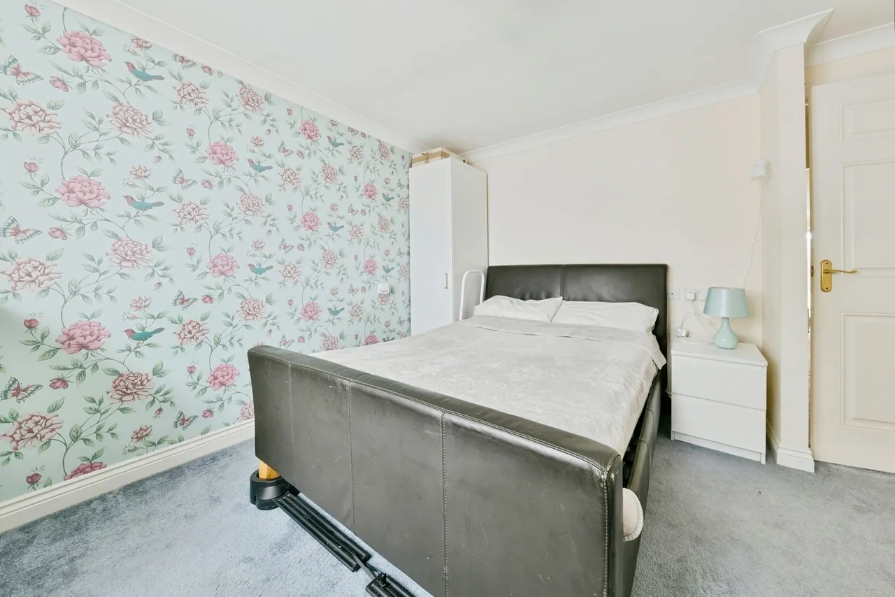 Epsom Close, Stevenage, Hertfordshire, SG1, photo 10