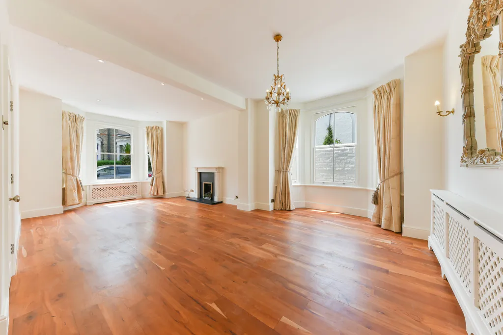 Ringford Road, London, SW18, photo 2