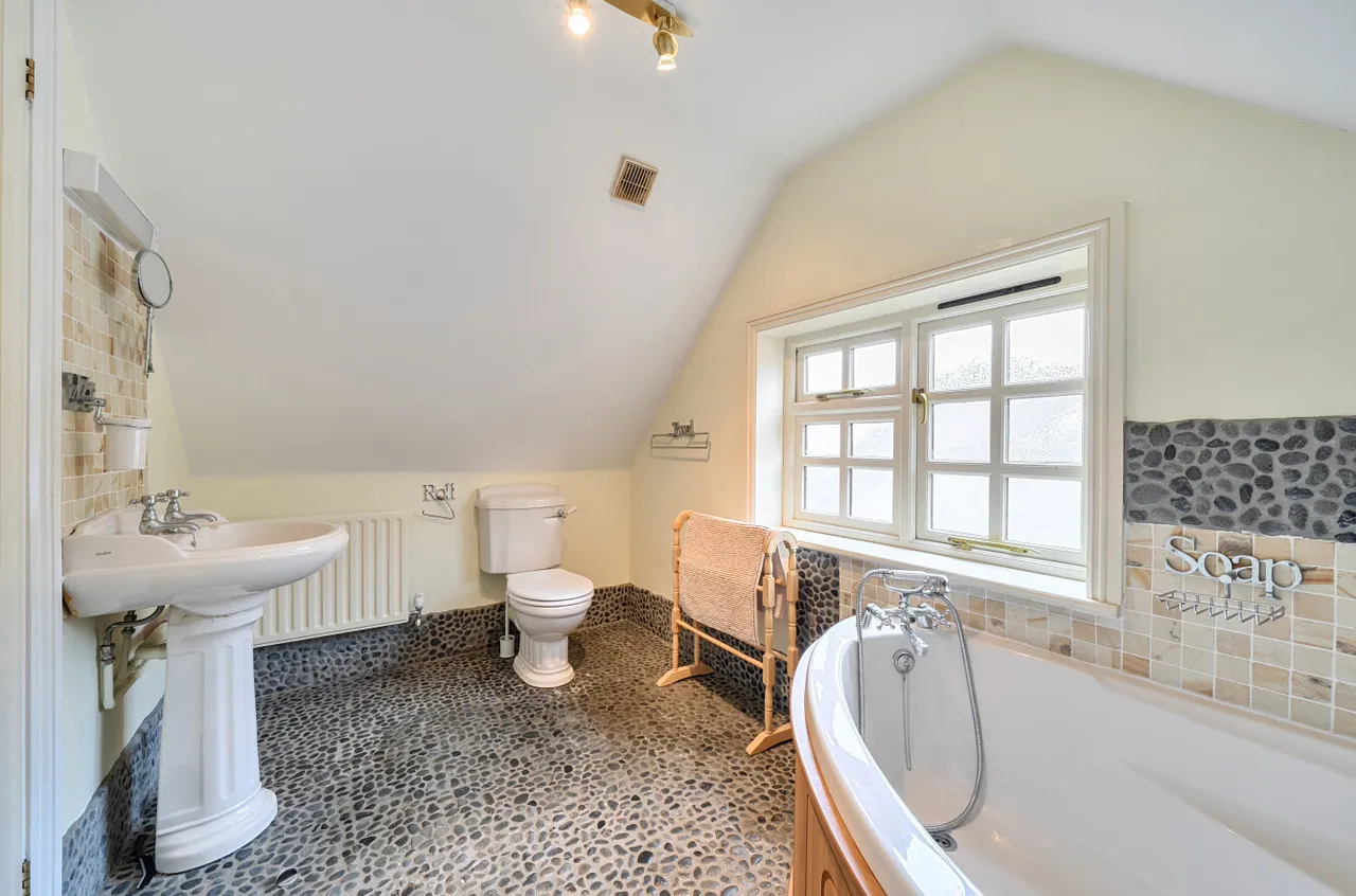 Graemar Lane, Sherfield English, SO51, photo 19