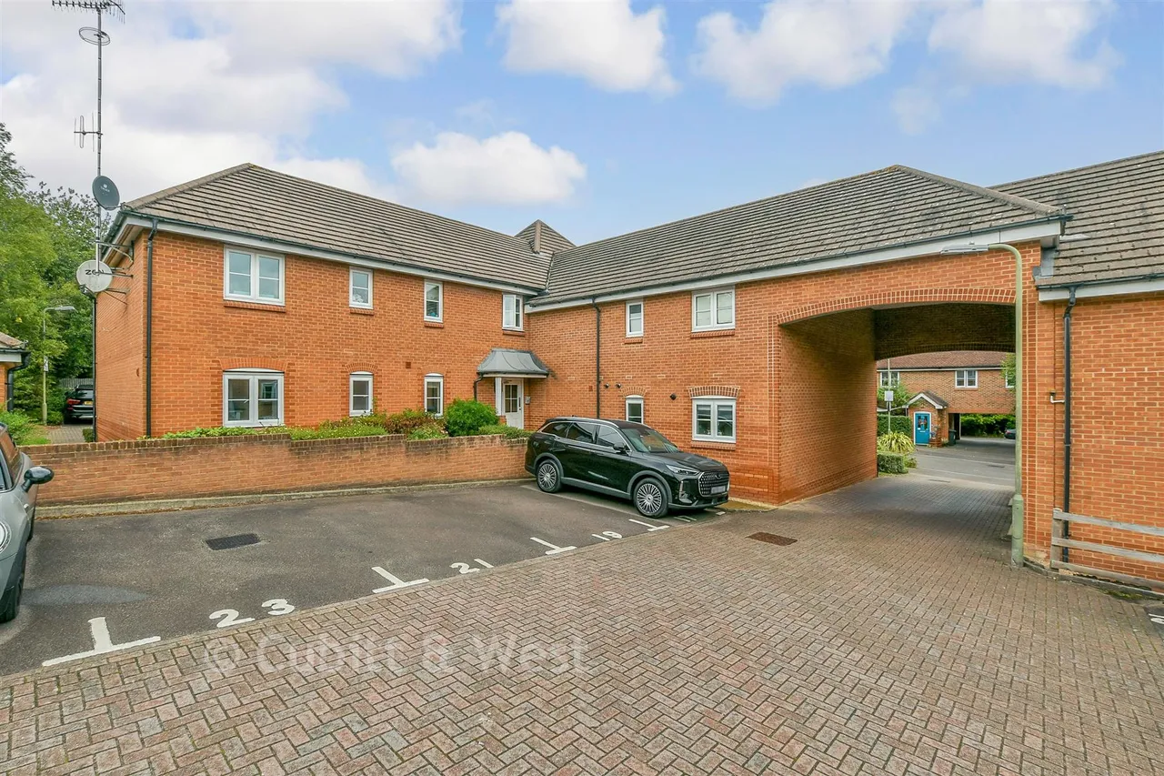 Tylehurst Drive, Redhill, RH1, photo 9