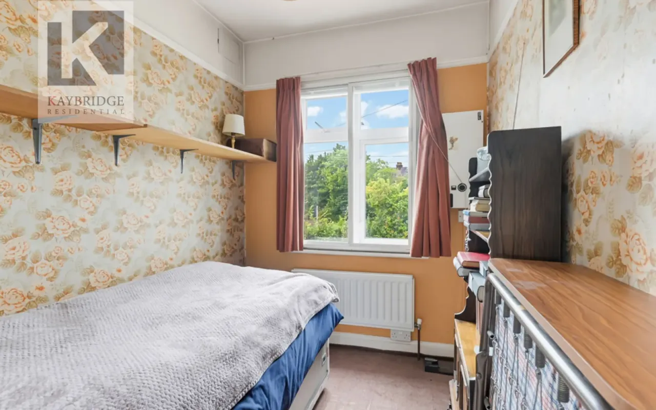 Ewell By Pass, Epsom, KT17, photo 10
