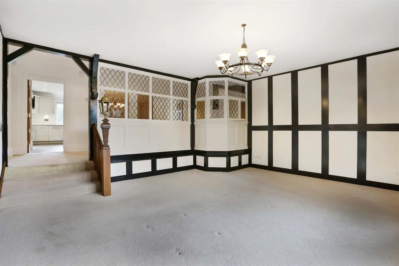 Holly Hill Drive, Banstead, SM7 2HE, photo 11
