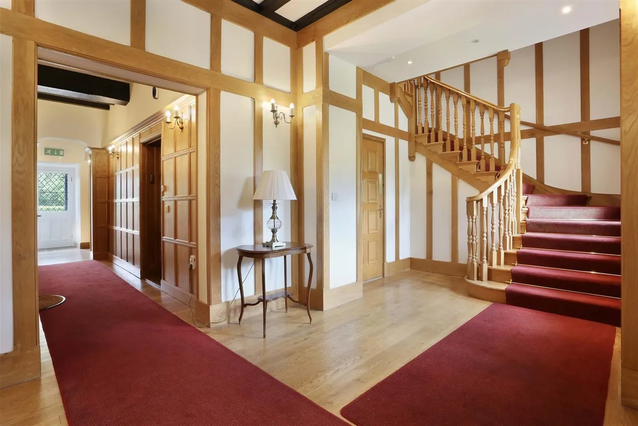 Holly Hill Drive, Banstead, SM7 2HE, photo 5