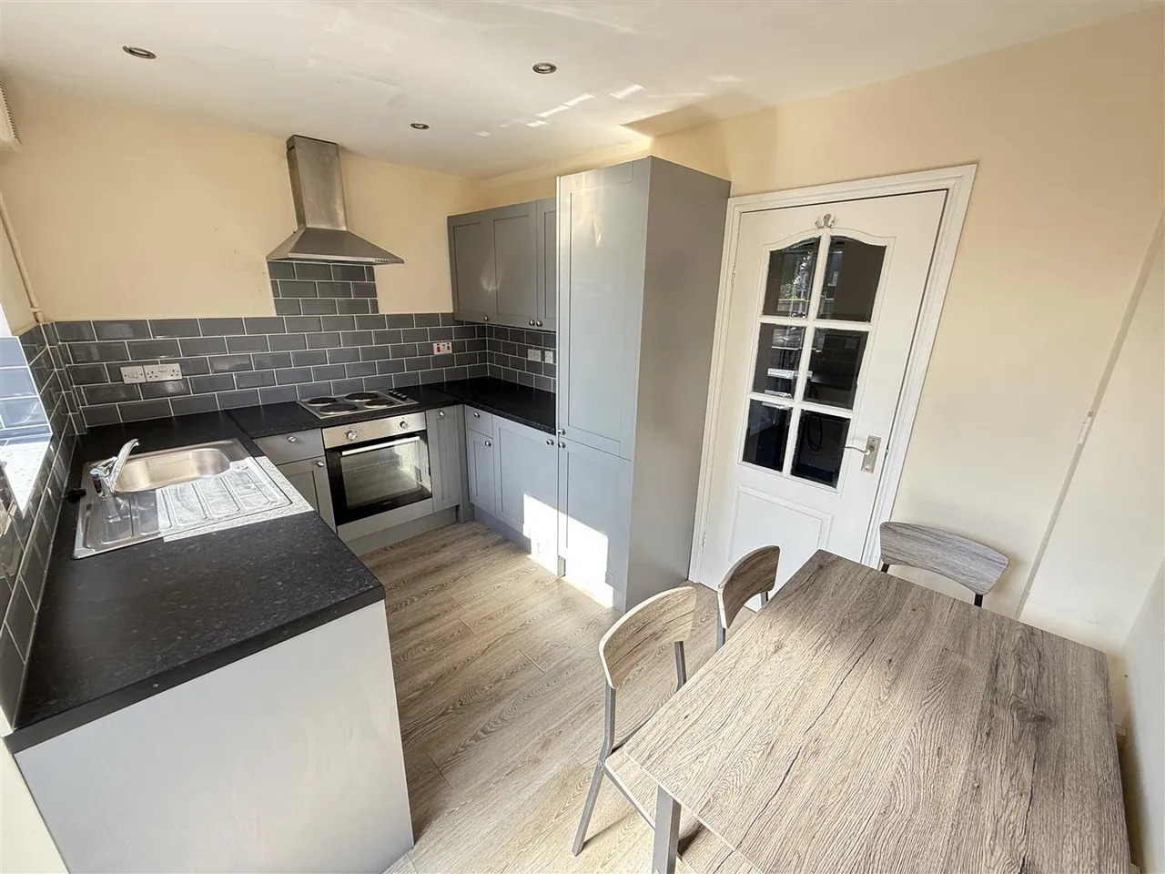 Barley Close, Burton-On-Trent, DE14, photo 5