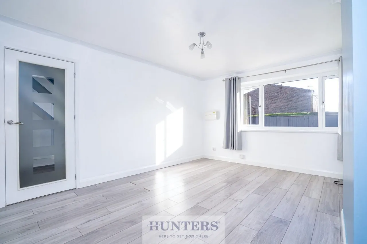 Ackton Hall Crescent, Ackton, Pontefract, photo 5