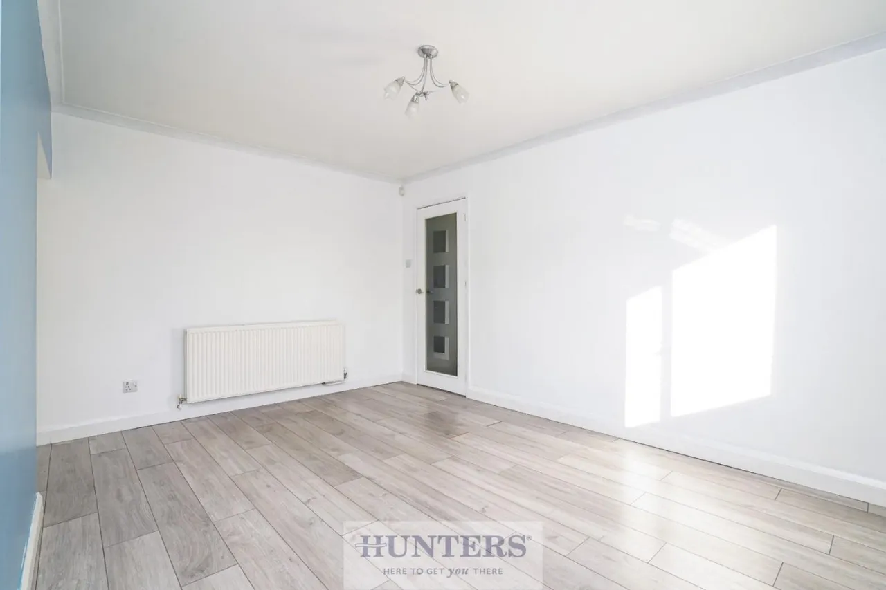 Ackton Hall Crescent, Ackton, Pontefract, photo 6