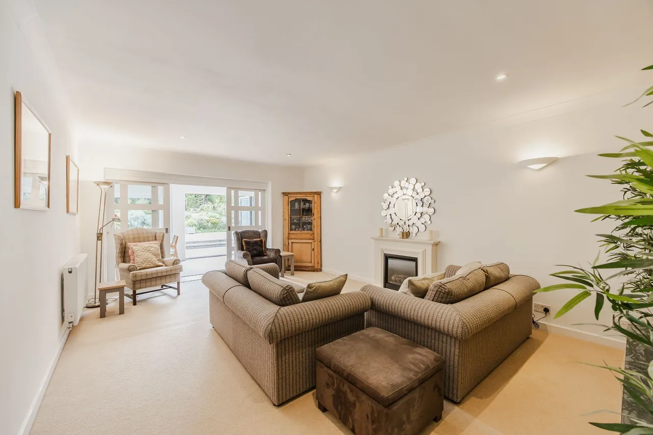 Meticulously Renovated Detached Home, photo 5