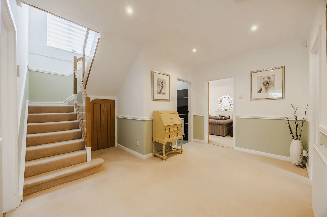 Meticulously Renovated Detached Home, photo 8