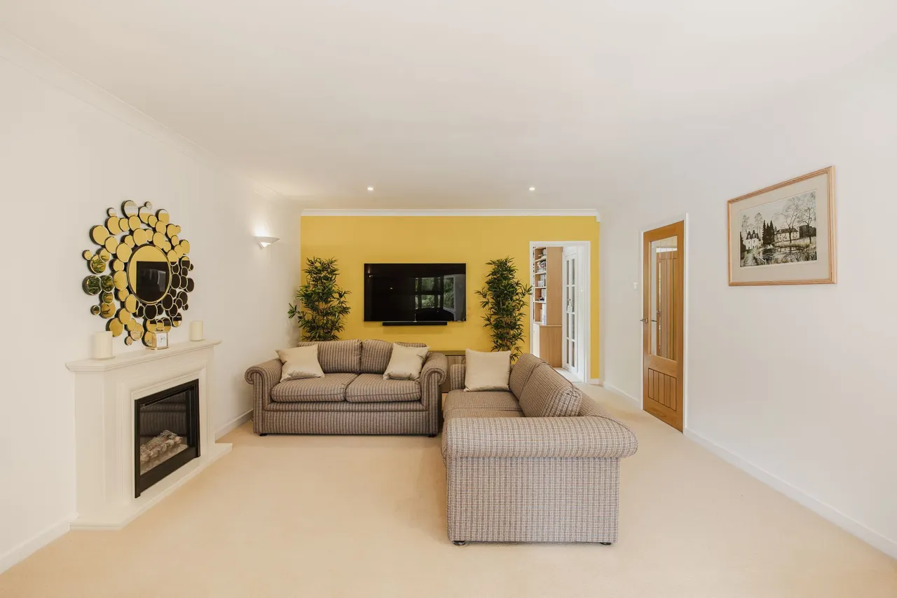 Meticulously Renovated Detached Home, photo 9