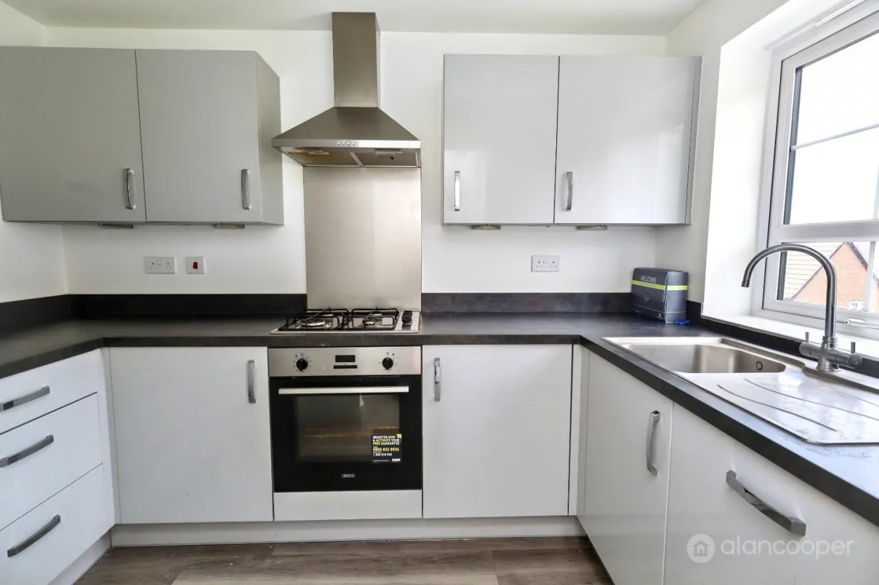 Edinburgh Road, Nuneaton, CV10, photo 6