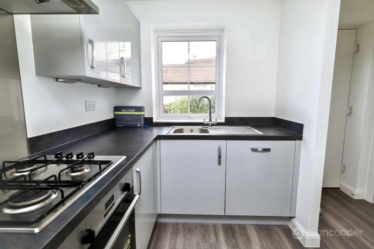 Edinburgh Road, Nuneaton, CV10, photo 8