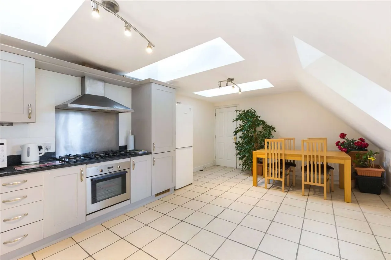 Coopers Green Lane, Hatfield, Hertfordshire, AL10 9BP, photo 4