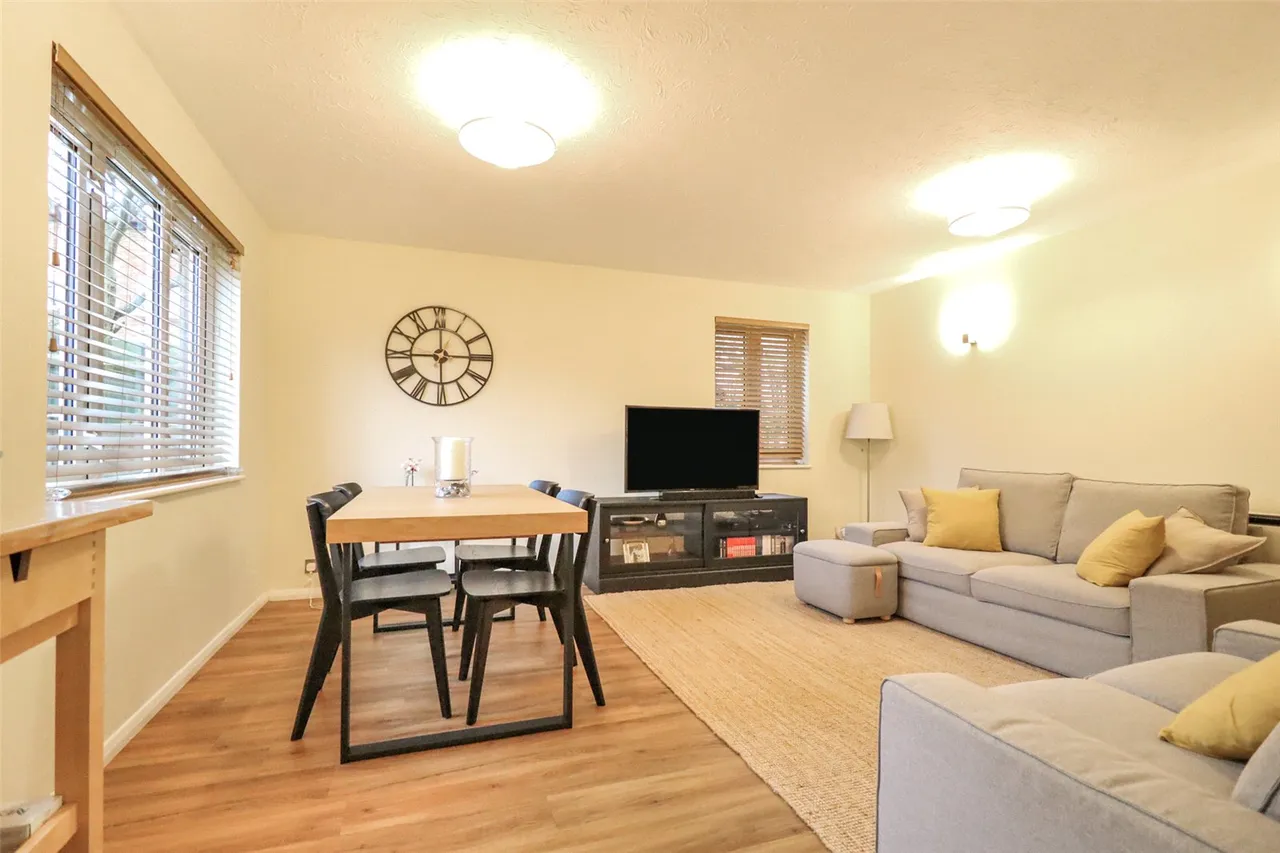 Mellersh Close, Church Crookham, Fleet, Hampshire, GU52 0XH, photo 3
