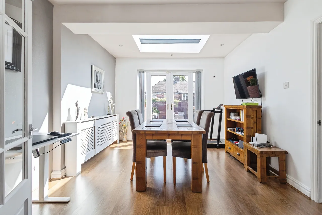 Chesney Avenue, Oldham, OL9, photo 3