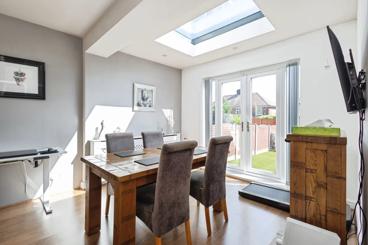 Chesney Avenue, Oldham, OL9, photo 7