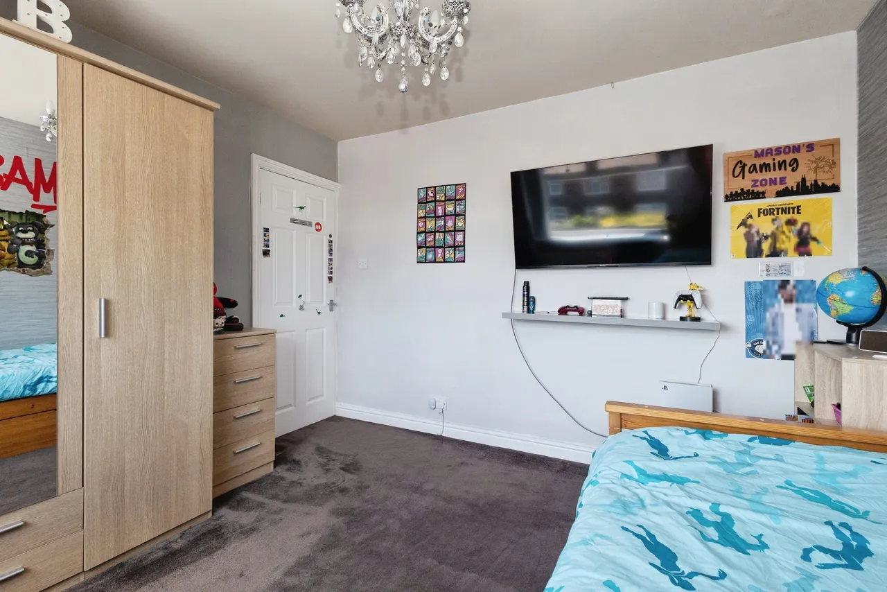 Chesney Avenue, Oldham, OL9, photo 21