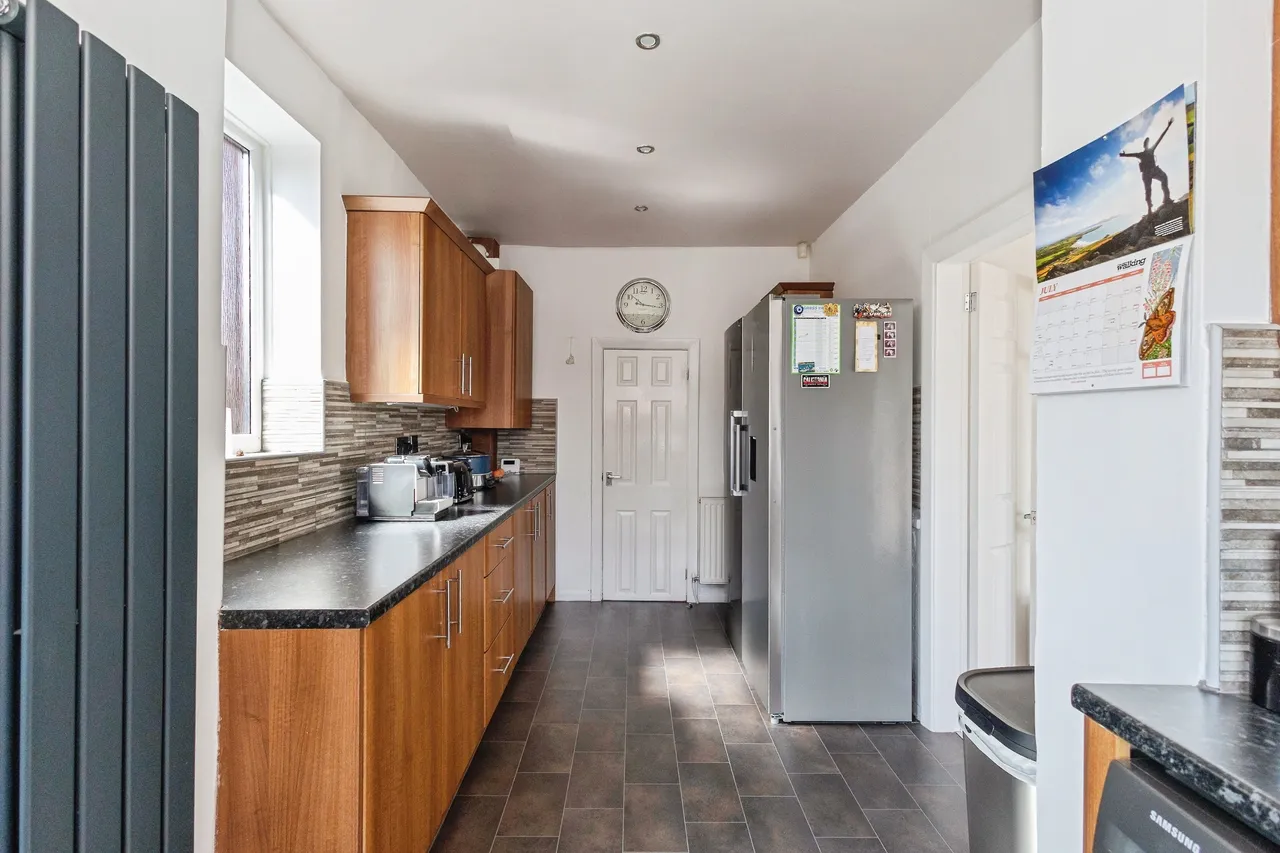 Chesney Avenue, Oldham, OL9, photo 13